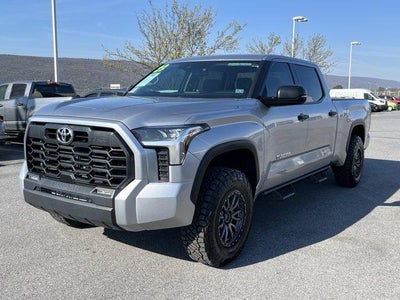 2023 Toyota Tundra 4WD 4WD SR5 CrewMax 6.5' Bed (Natl)