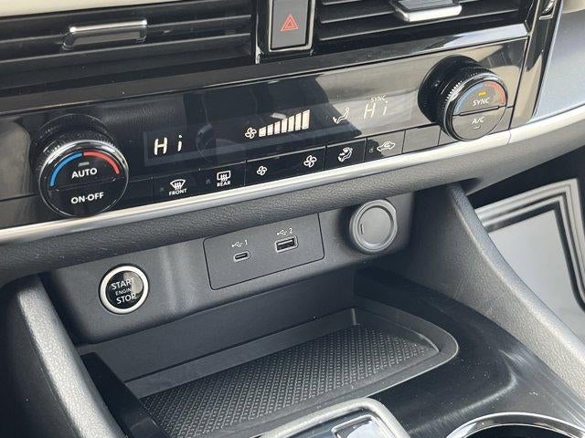 2021 Nissan Rogue AWD SV