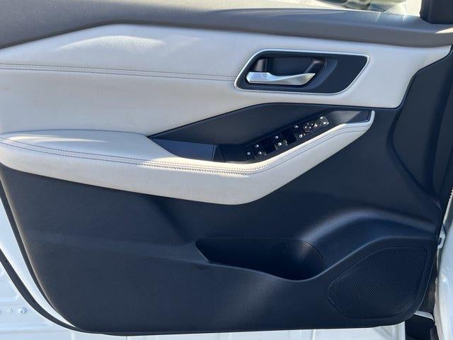 2021 Nissan Rogue AWD SV
