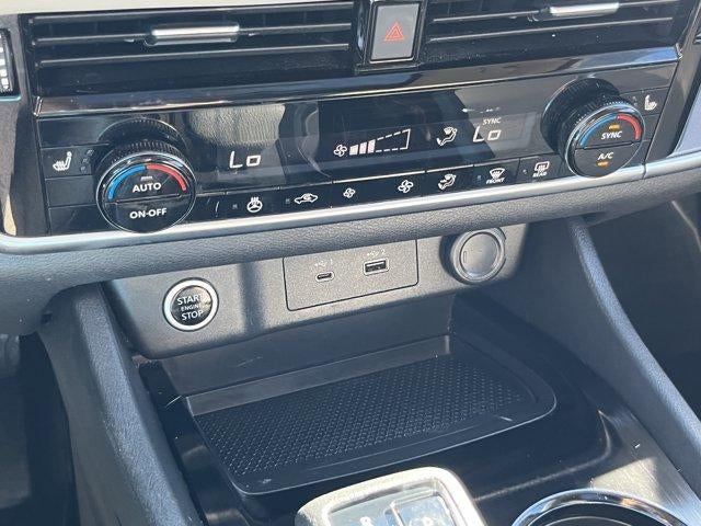 2021 Nissan Rogue AWD SV