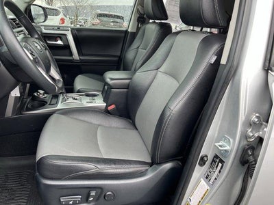 2017 Toyota 4Runner SR5 Premium 4WD (Natl)