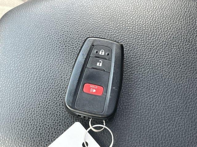 2019 Toyota RAV4 XLE AWD (Natl)