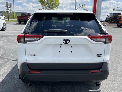 2019 Toyota RAV4 XLE AWD (Natl)