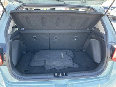 2025 Hyundai VENUE SEL IVT