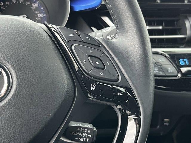 2020 Toyota C-HR XLE FWD (Natl)