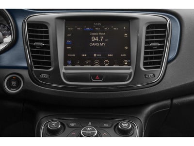 2015 Chrysler 200 4dr Sdn S FWD