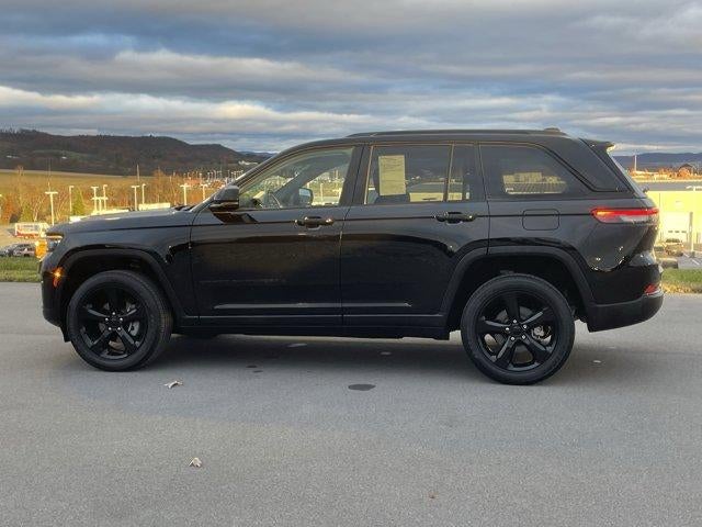 2022 Jeep Grand Cherokee Altitude 4x4
