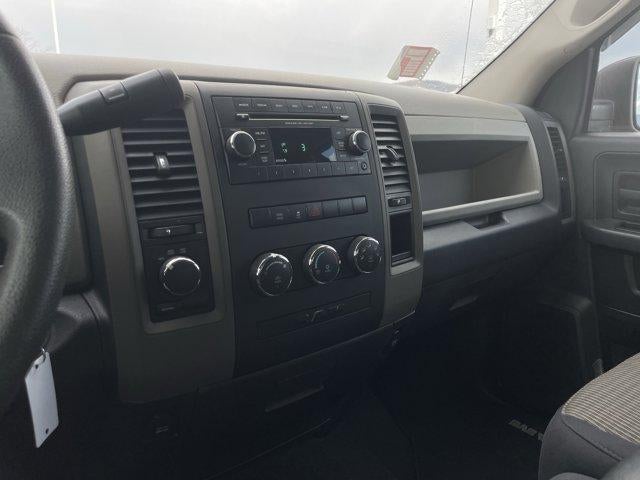 2012 RAM 1500 4WD Crew Cab 5.7 Ft Box Express