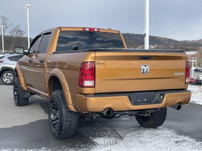 2012 RAM 1500 4WD Crew Cab 5.7 Ft Box Express