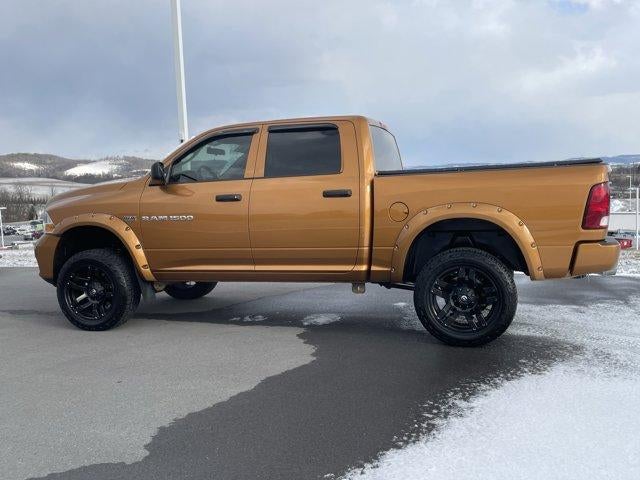 2012 RAM 1500 4WD Crew Cab 5.7 Ft Box Express