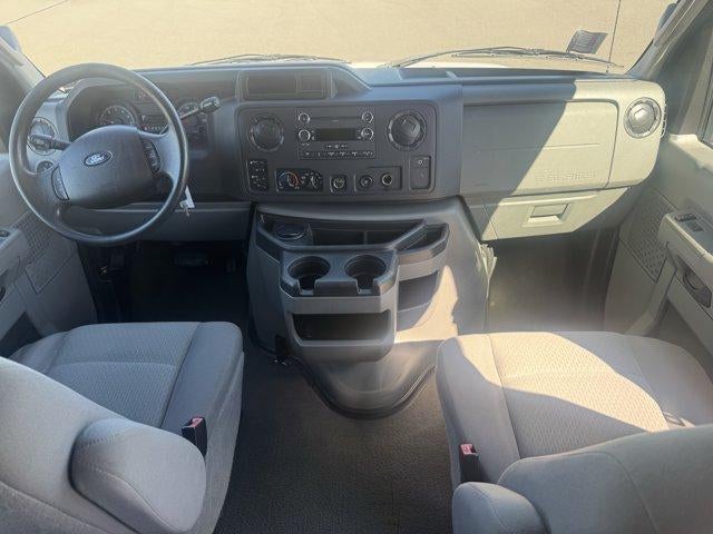 2011 Ford Econoline Wagon E-350 Super Duty XLT