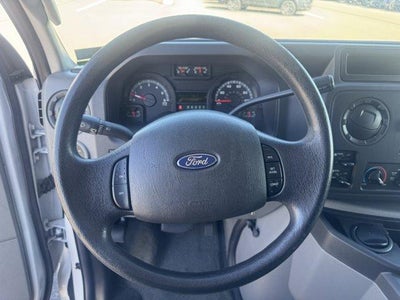 2011 Ford Econoline Wagon E-350 Super Duty XLT