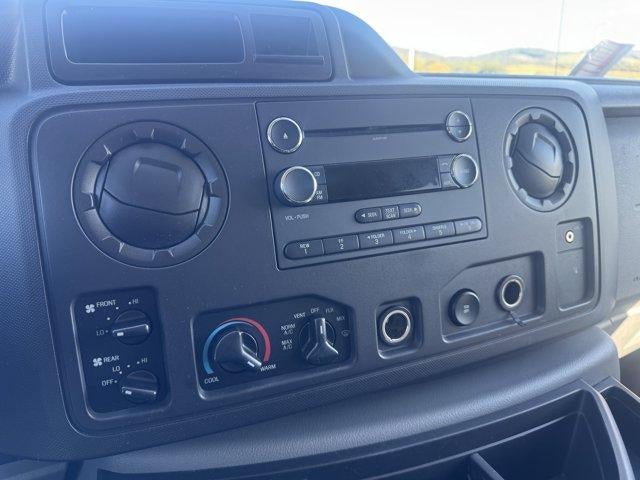 2011 Ford Econoline Wagon E-350 Super Duty XLT