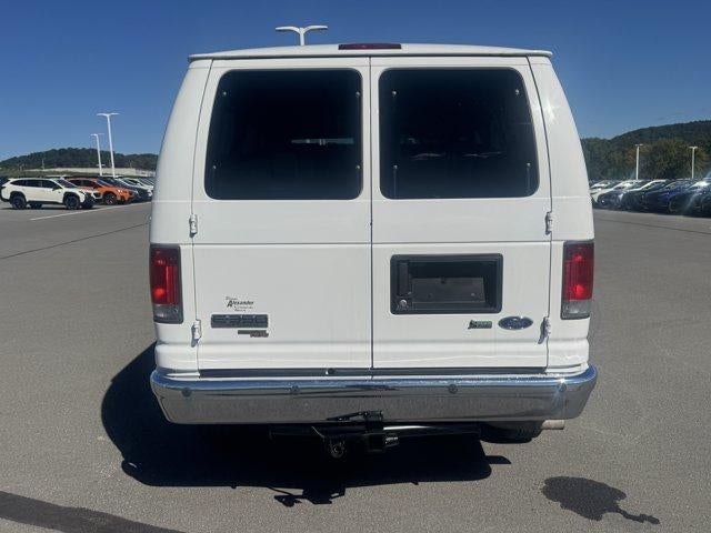 2011 Ford Econoline Wagon E-350 Super Duty XLT
