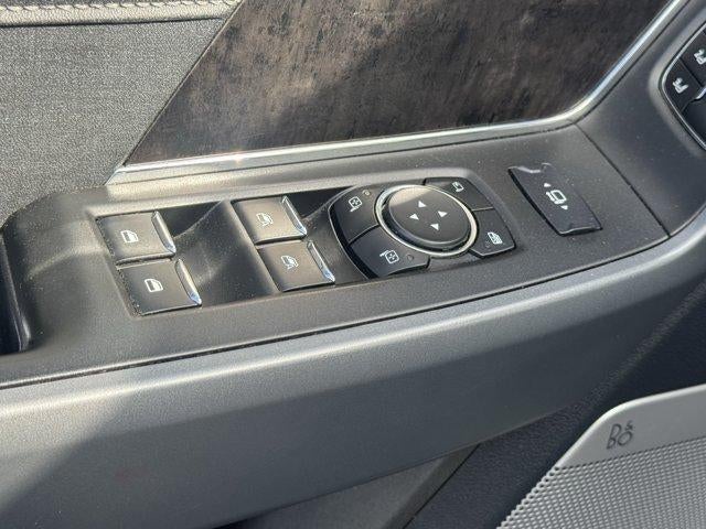 2023 Ford Super Duty F-250 SRW LARIAT 4WD Crew Cab 6.75' Box