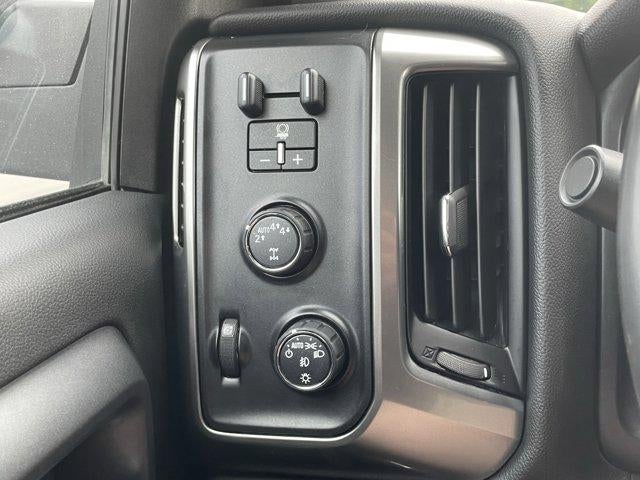 2017 Chevrolet Silverado 1500 Double Cab Standard Box 4-Wheel Drive LT Z71