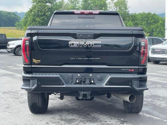 2025 GMC Sierra 2500 HD Crew Cab Standard Box 4-Wheel Drive AT4