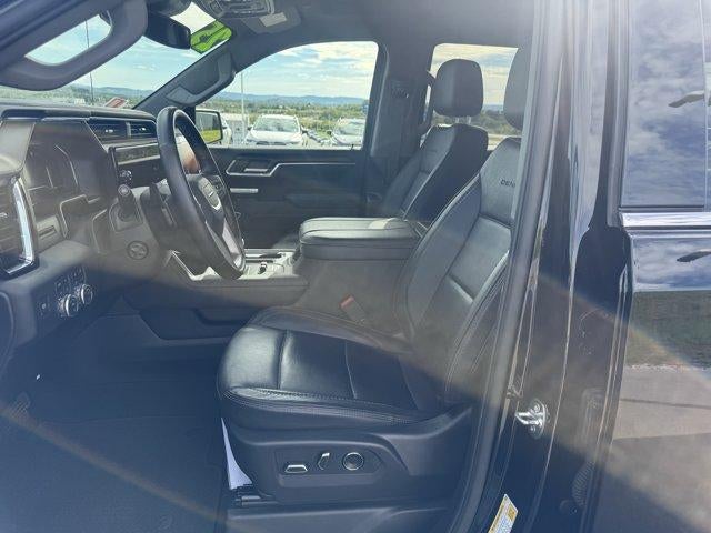 2025 GMC Sierra 1500 Crew Cab Short Box 4-Wheel Drive Denali
