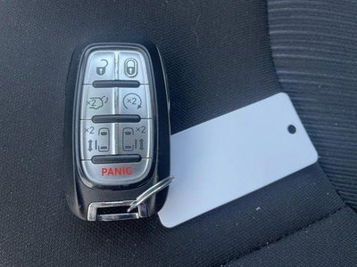 2022 Chrysler Voyager LX FWD