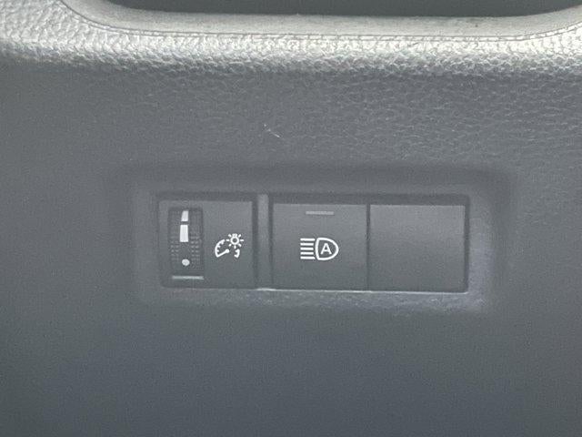 2021 Toyota RAV4 XLE AWD (Natl)