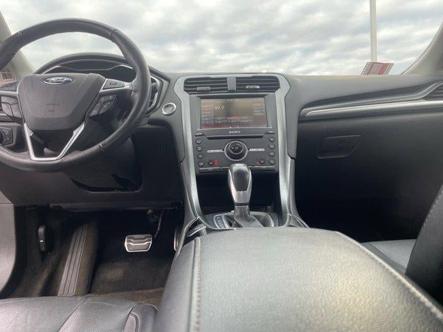 2016 Ford Fusion 4dr Sdn Titanium FWD