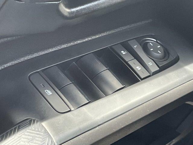 2025 Toyota Tacoma 4WD 4WD SR5 Double Cab 5' Bed AT (GS)