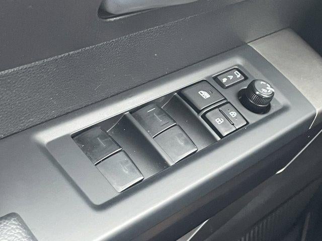 2025 Toyota Sequoia Platinum 4WD (Natl)