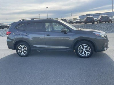 2024 Subaru Forester Premium AWD