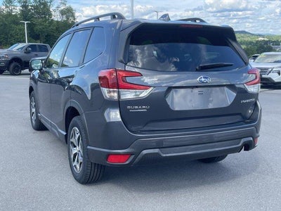 2023 Subaru Forester Premium CVT