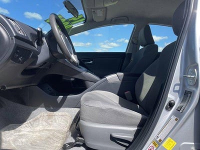 2014 Toyota Prius 5dr HB Two (SE)