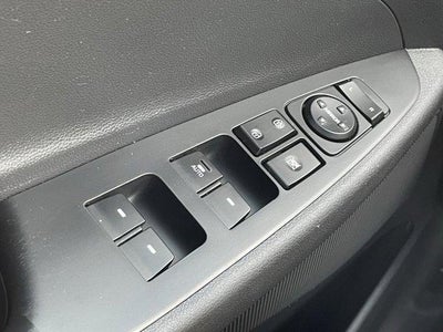 2016 Hyundai TUCSON FWD 4dr Sport