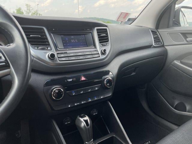 2016 Hyundai TUCSON FWD 4dr Sport
