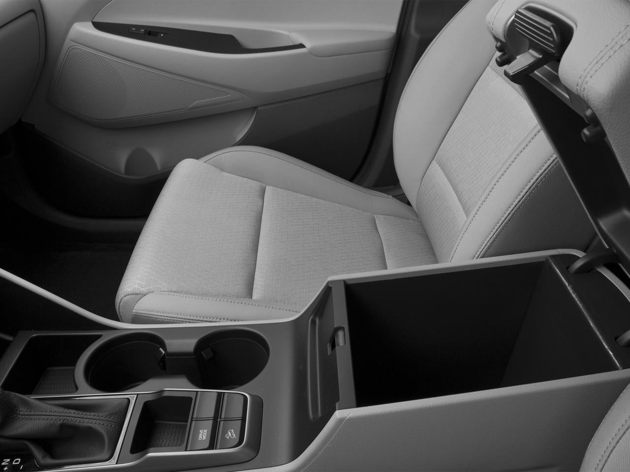 2016 Hyundai TUCSON FWD 4dr Sport