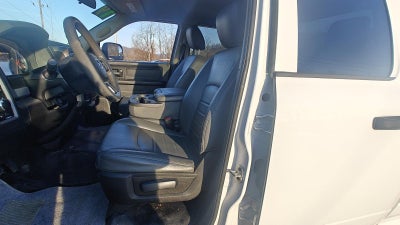 2019 RAM 1500 Classic Tradesman 4x4 Quad Cab 6'4" Box