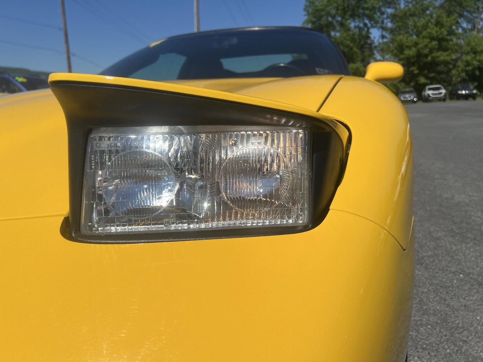 2004 Chevrolet Corvette Base