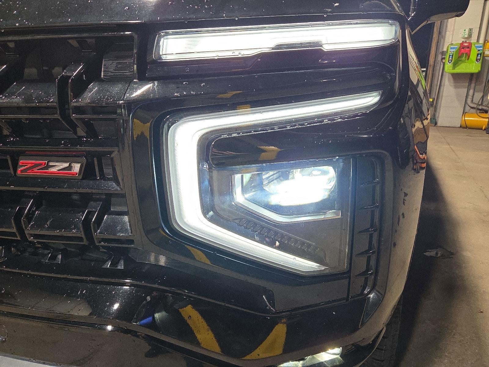 2025 Chevrolet Suburban 4WD Z71