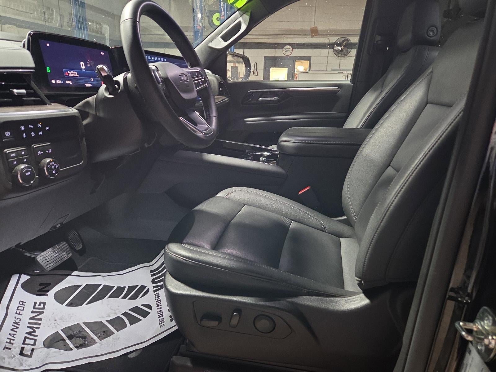 2025 Chevrolet Suburban 4WD Z71