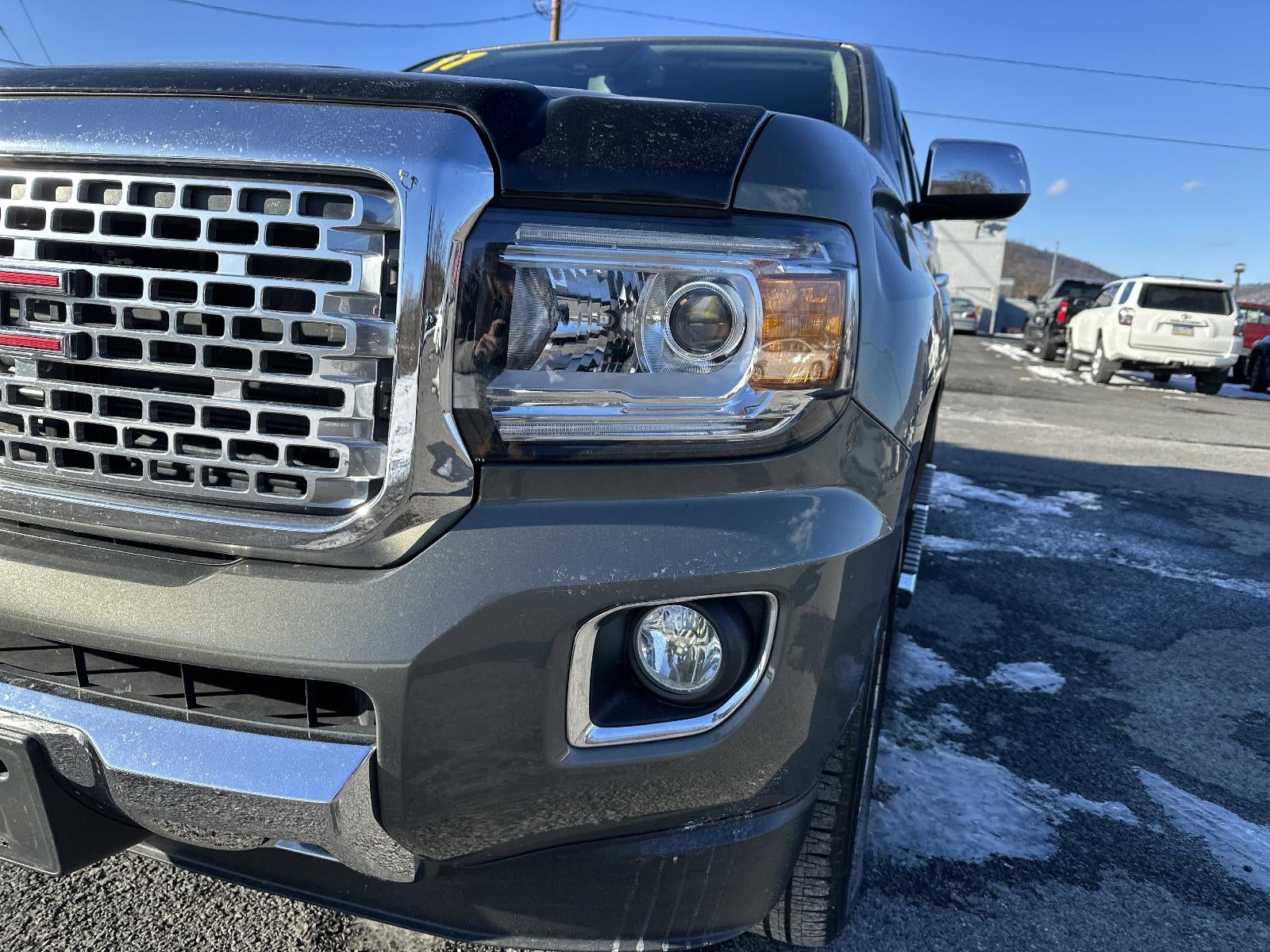 2017 GMC Canyon Crew Cab Short Box 4-Wheel Drive Denali