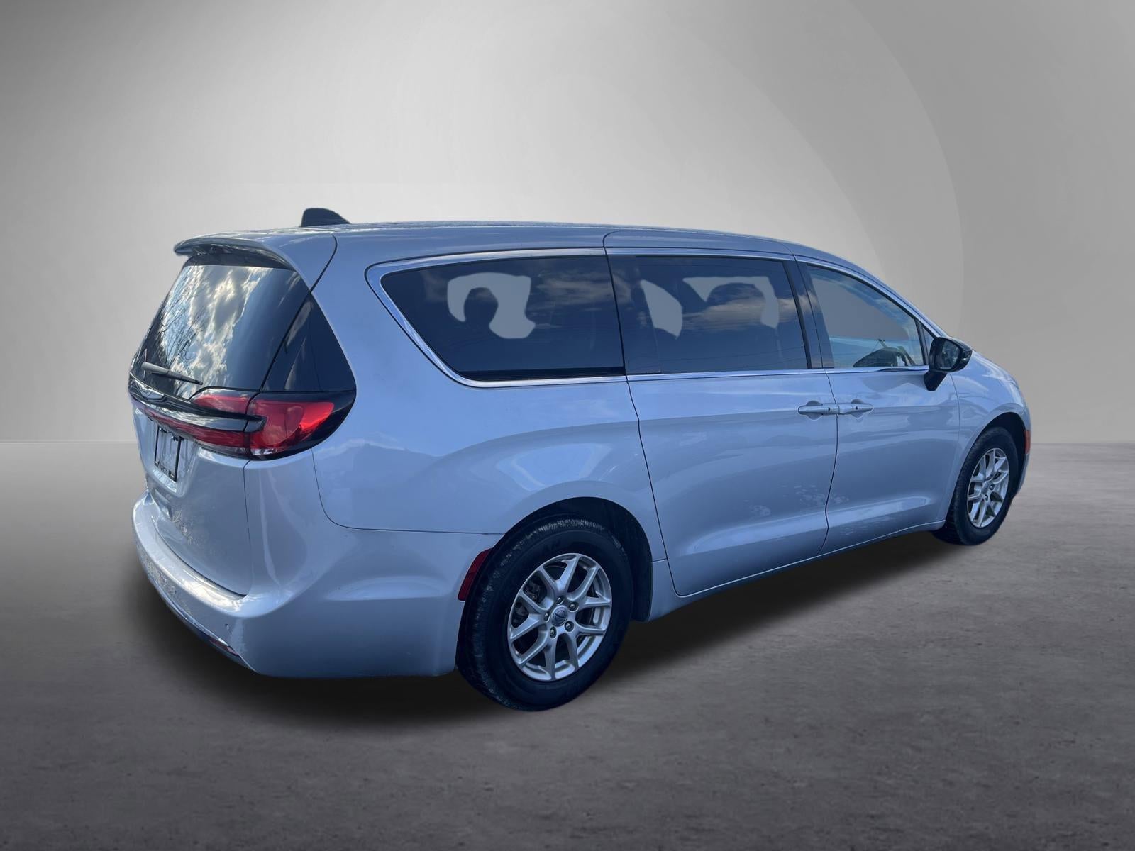 2024 Chrysler Pacifica Touring L FWD