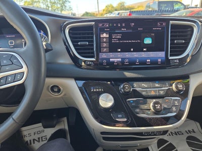 2024 Chrysler Pacifica Touring L FWD