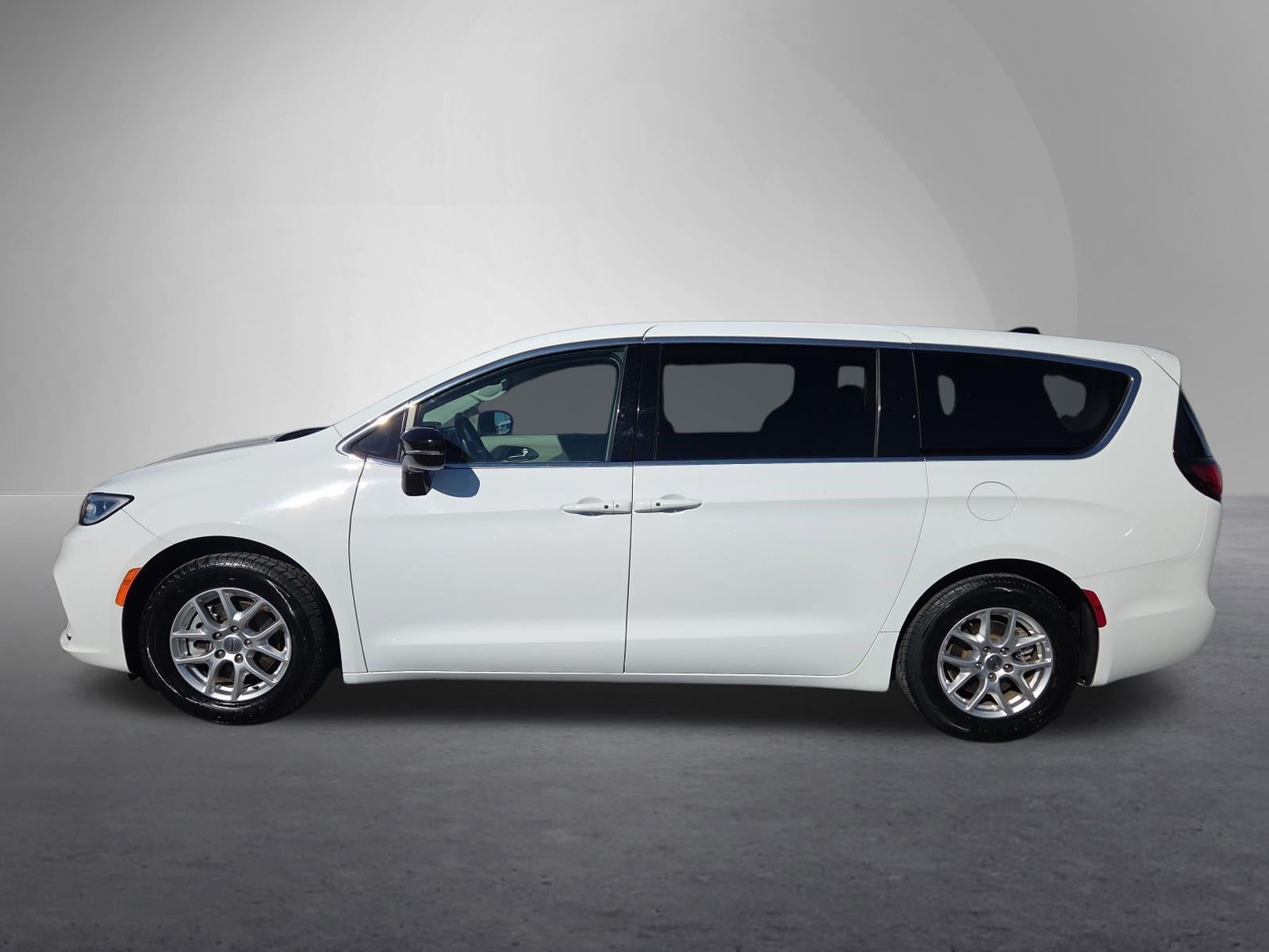 2024 Chrysler Pacifica Touring L FWD