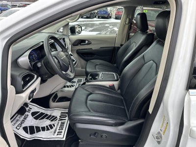 2024 Chrysler Pacifica Touring L FWD