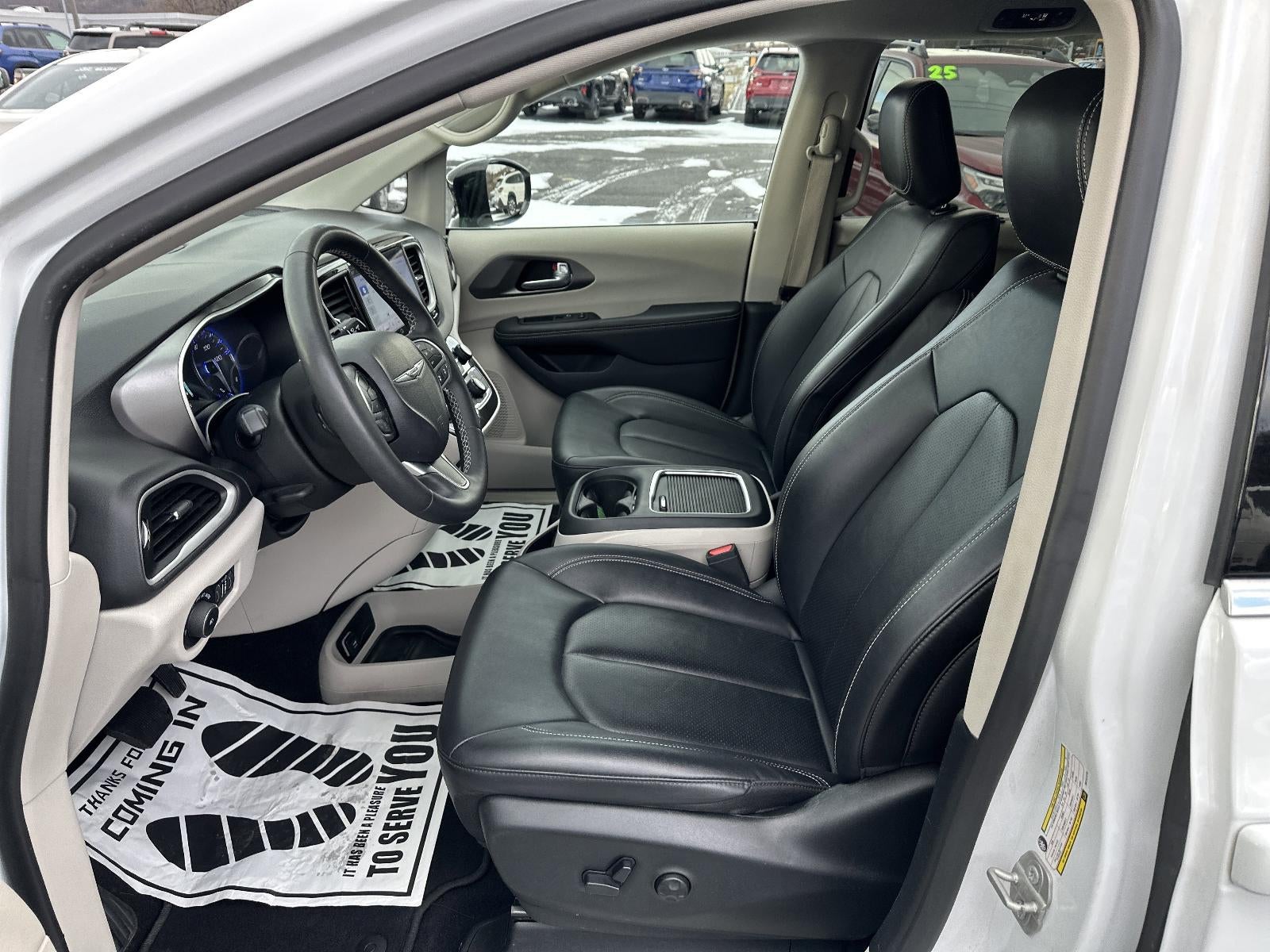 2024 Chrysler Pacifica Touring L FWD