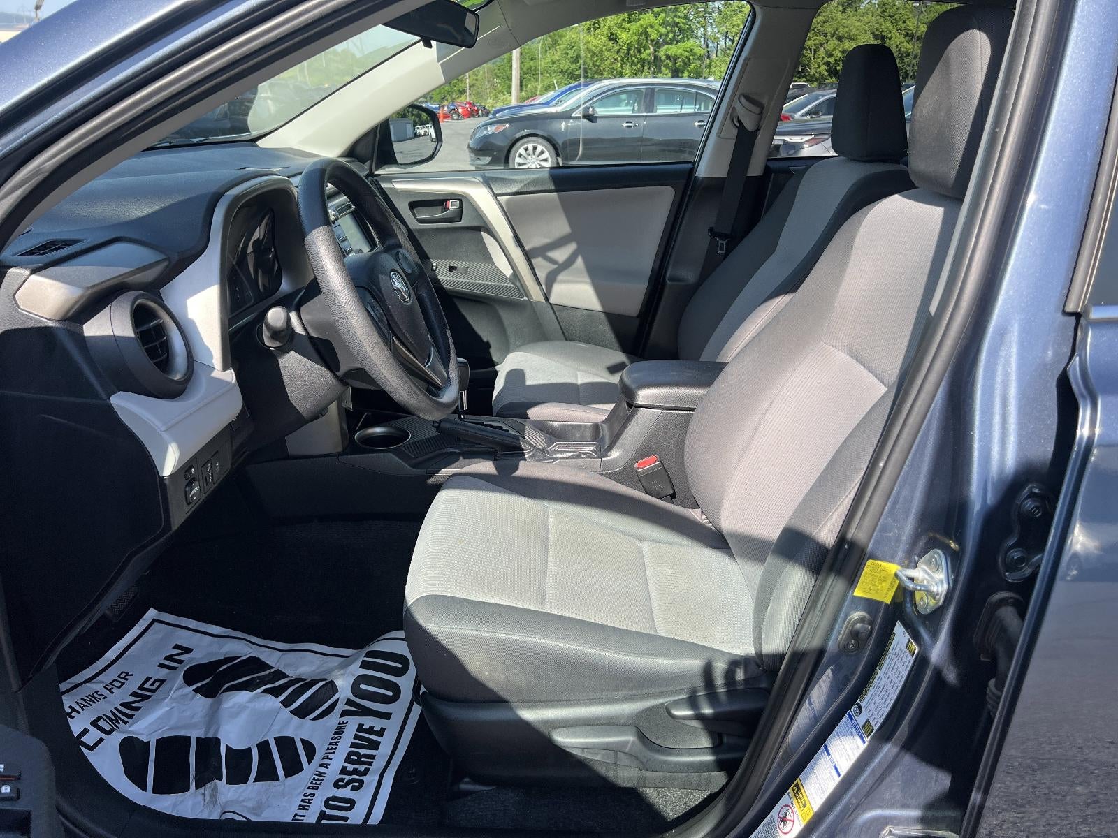2014 Toyota RAV4 AWD 4dr LE (Natl)