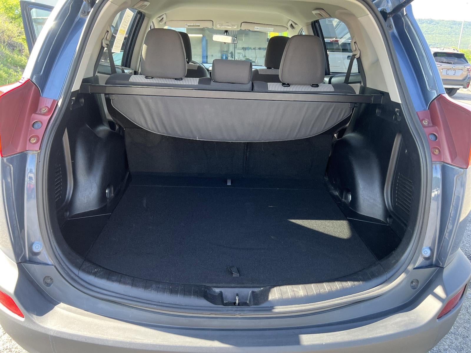 2014 Toyota RAV4 AWD 4dr LE (Natl)