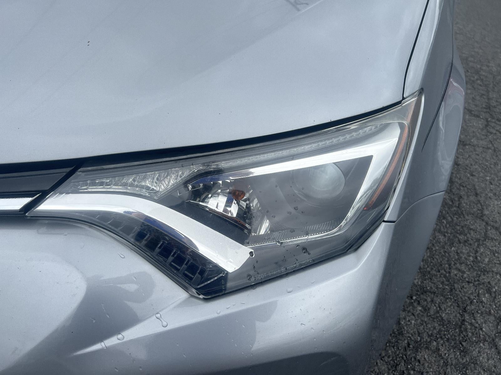 2016 Toyota RAV4 AWD 4dr XLE (Natl)
