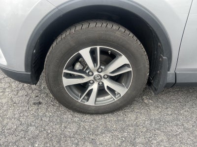 2016 Toyota RAV4 AWD 4dr XLE (Natl)