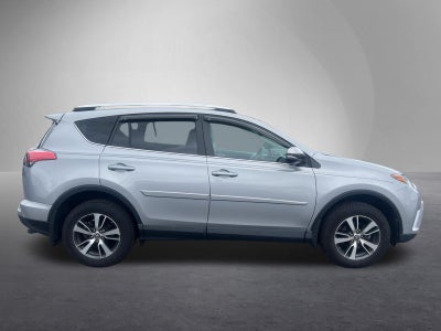 2016 Toyota RAV4 AWD 4dr XLE (Natl)