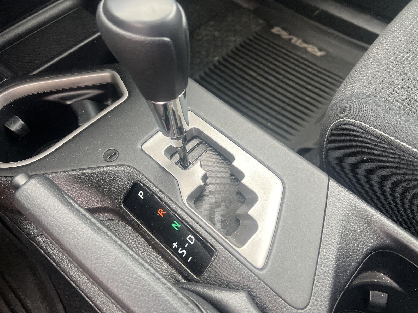 2016 Toyota RAV4 AWD 4dr XLE (Natl)
