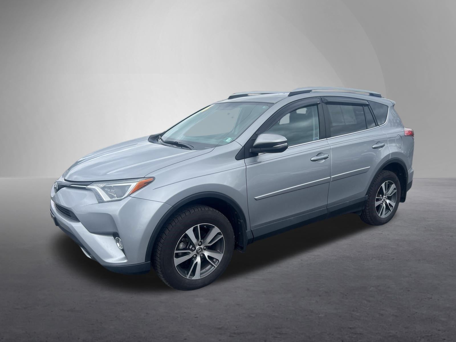 2016 Toyota RAV4 AWD 4dr XLE (Natl)